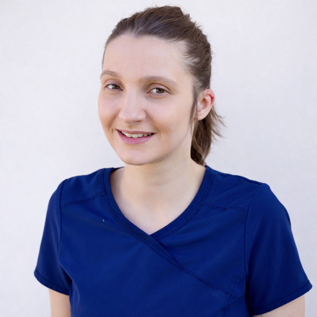 Sabrina Rowett - RVN Veterinary Nurse
