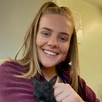 Neve Barnes - RVN Registered Veterinary Nurse