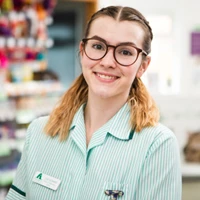 Linzi Dunham - Registered Veterinary Nurse