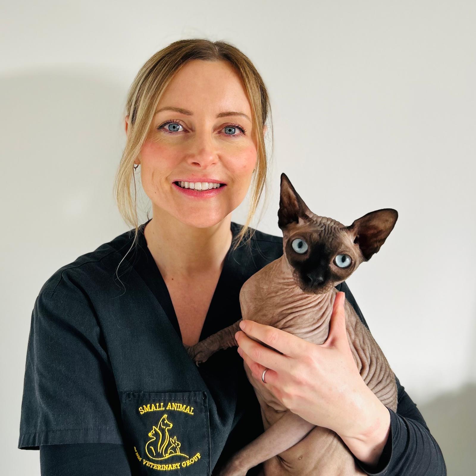 Laura Dykes